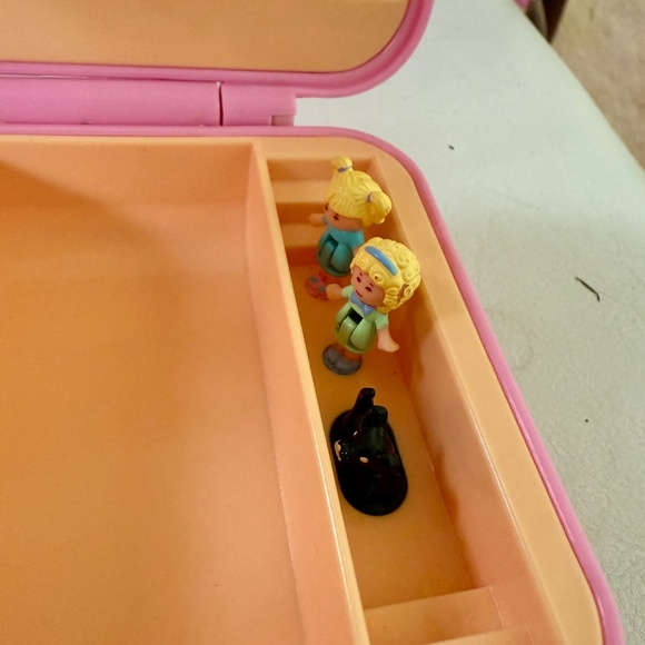 Pretty Hair Polly Pocket (All characters, no accessories) - Picture 3 of 3